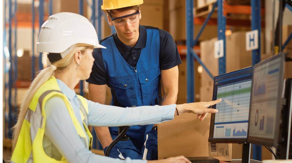 04-Experience real-time visibility into your supply chain-Image