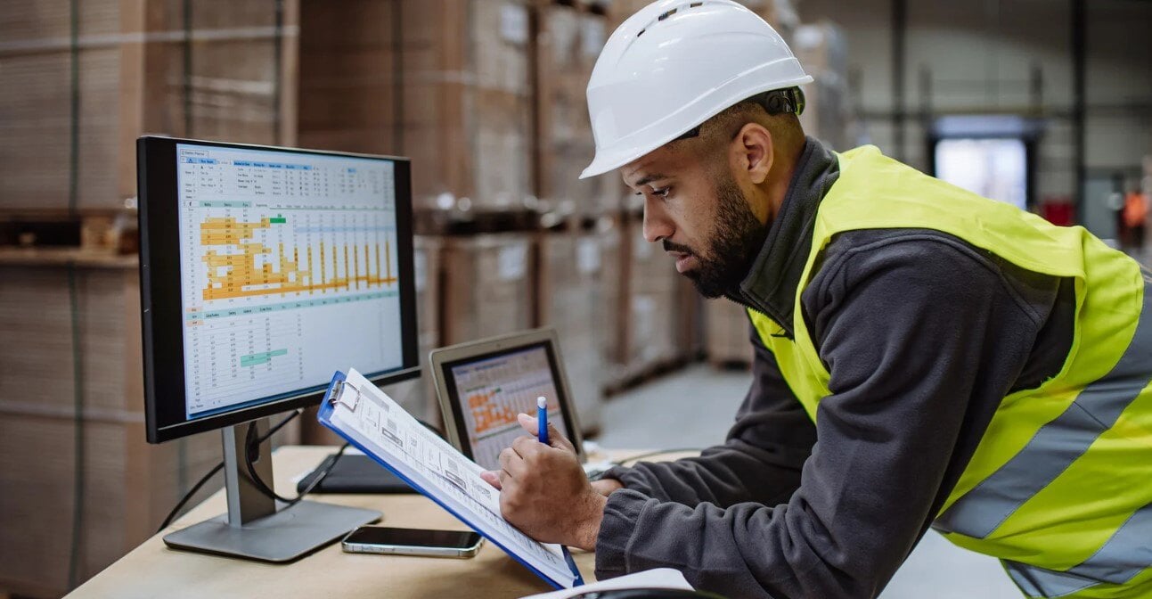 Wireless Monitoring in Warehousing: Enhancing Efficiency with Real-Time Insights